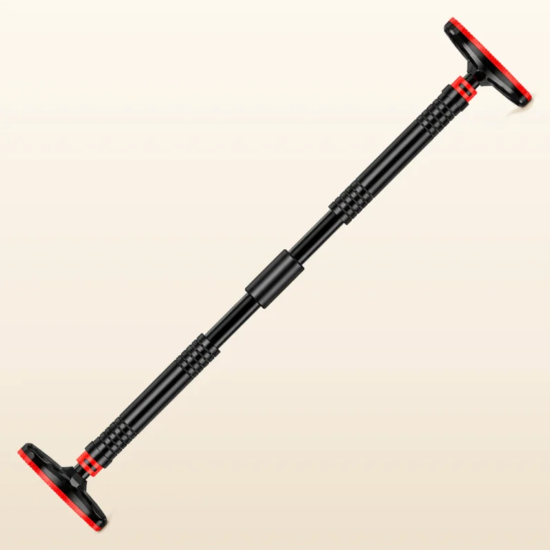 Barre de traction de porte télescopique 100-150 cm noire seule, inclinée en diagonale : patins en T à semelle rouge striée bien perpendiculaires, bagues rouges crantées, mousses à rainures et manchon central lisse, sur fond crème